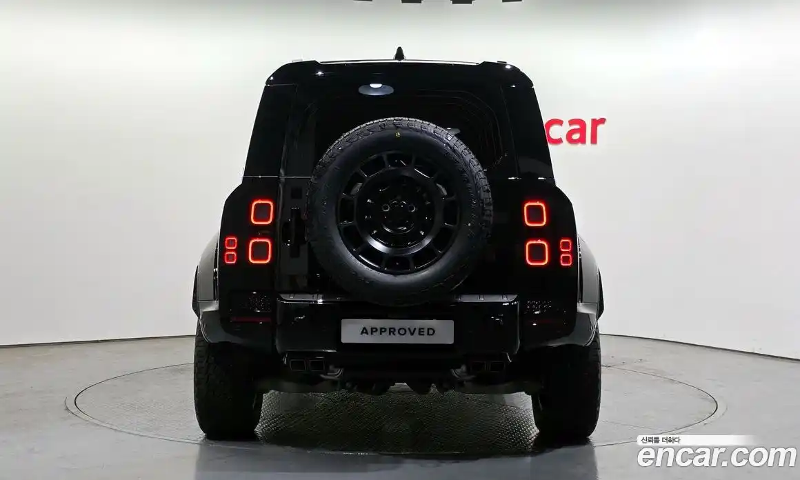 Land Rover Defender 2026 4.4 автомат (гидро), фото 6