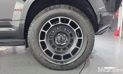 Land Rover Defender 2026 4.4 автомат (гидро), миниатюра 8