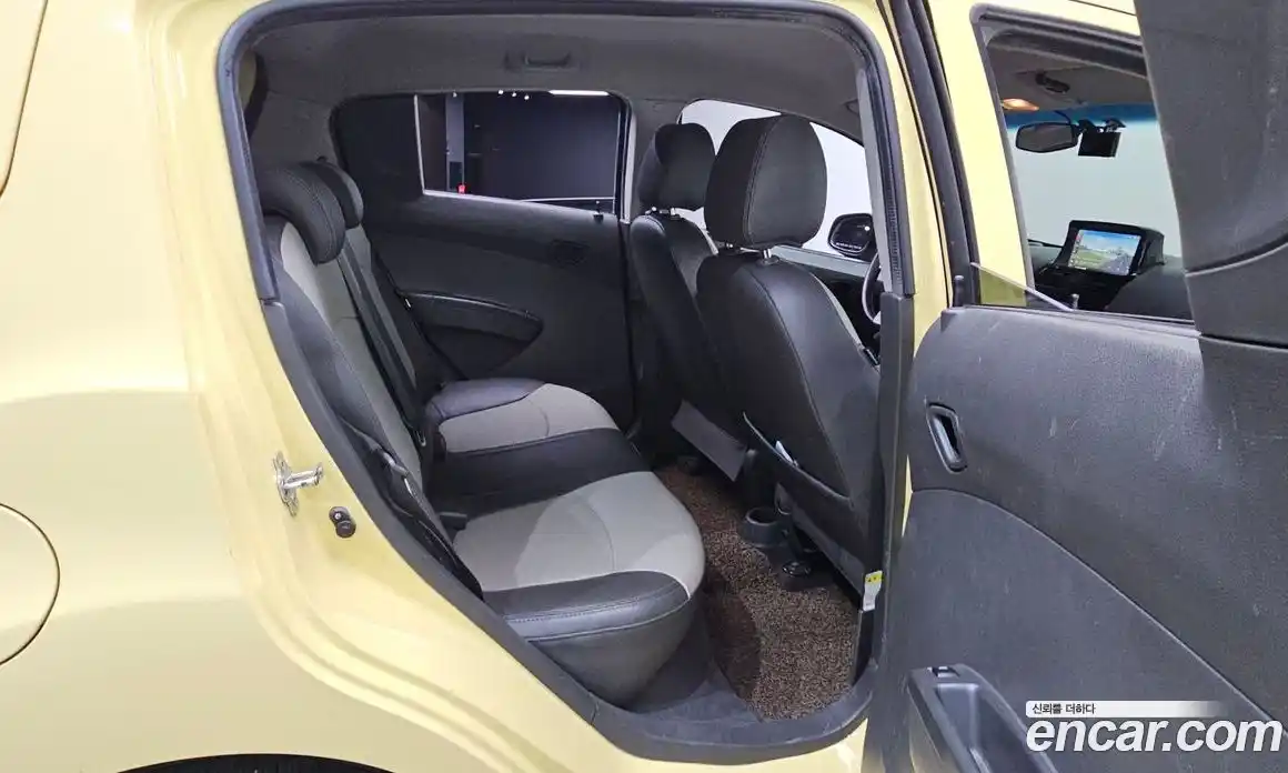 Chevrolet Spark 2014 1.0 автомат (гидро), фото 16