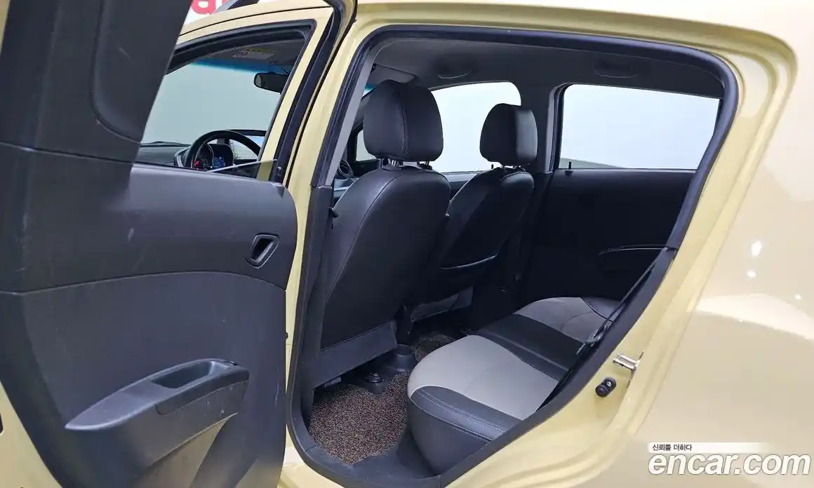 Chevrolet Spark 2014 1.0 автомат (гидро), фото 17