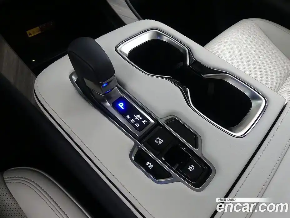 Lexus LM 2025 2.4 автомат (гидро), фото 14 Lexus LM 2025 2.4 автомат (гидро), фото 14