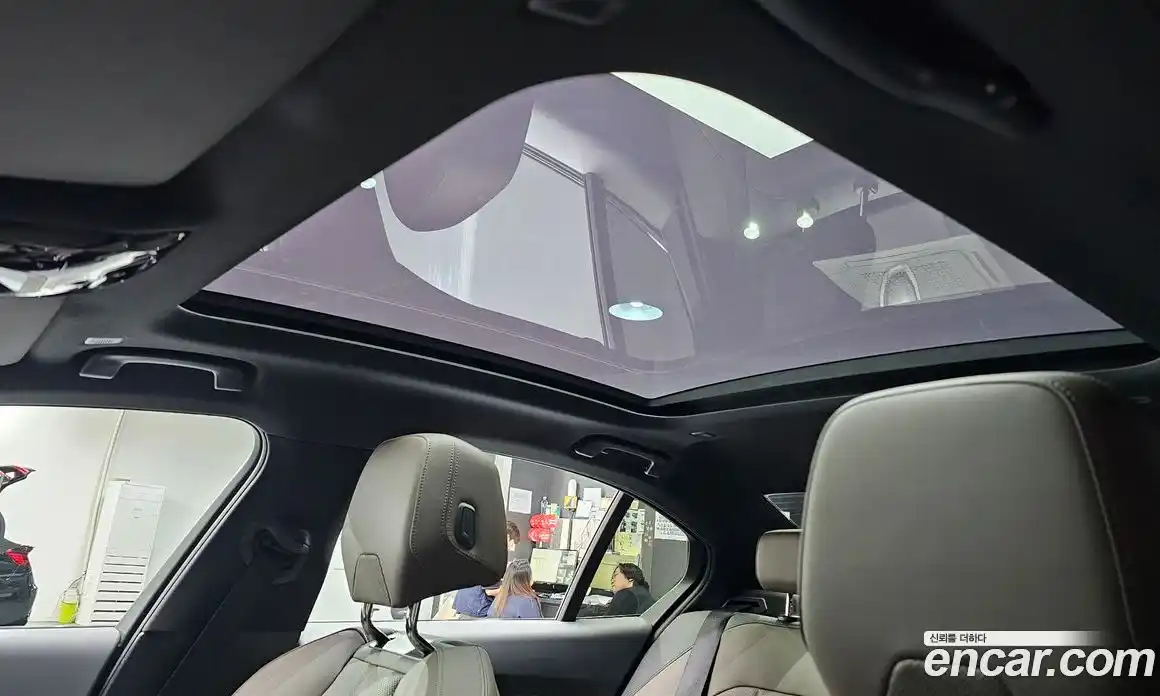 BMW 5 серия 2025 2.0 автомат (гидро), фото 20