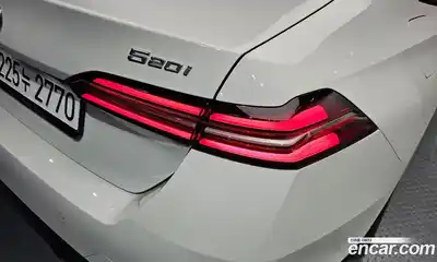 BMW 5 серия 2025 2.0 автомат (гидро), миниатюра 9