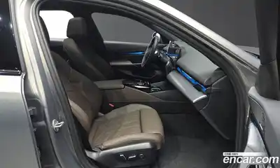 BMW 5 серия 2025 2.0 автомат (гидро), миниатюра 12