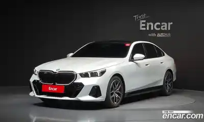 BMW 5 серия, 2025, 8 651 км