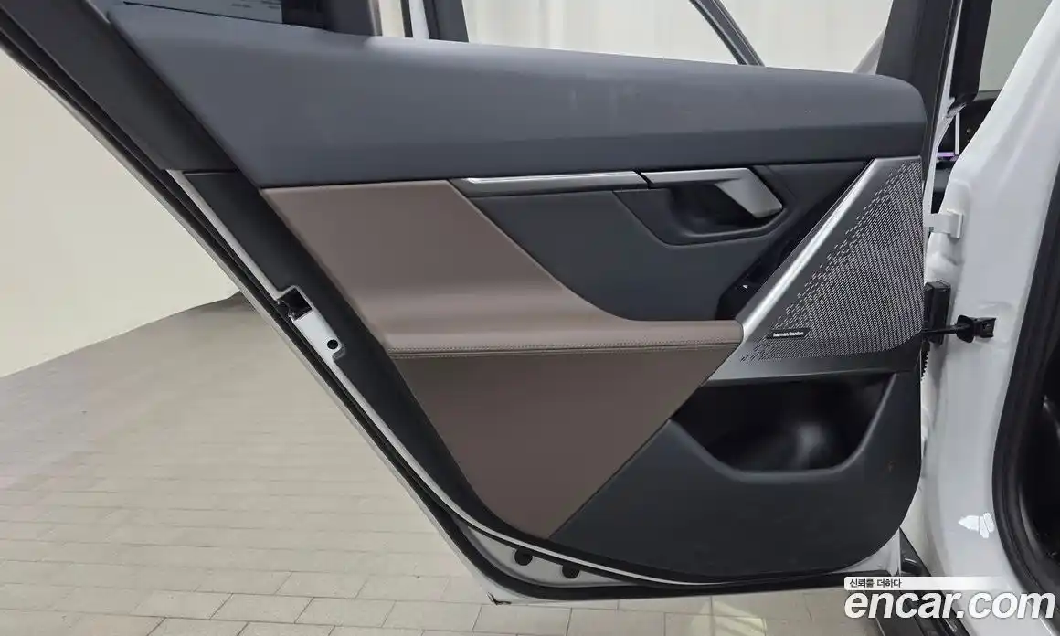 BMW 5 серия 2025 2.0 автомат (гидро), фото 15