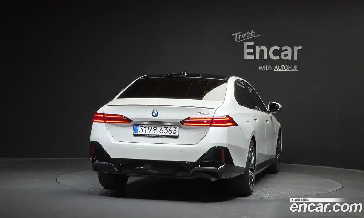 BMW 5 серия 2025 2.0 автомат (гидро), фото 4