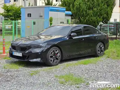 BMW 5 серия, 2025, 10 000 км