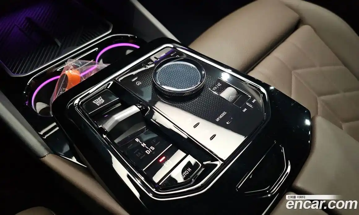 BMW 5 серия 2025 2.0 автомат (гидро), фото 12