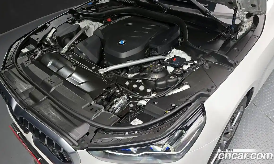 BMW 5 серия 2025 2.0 автомат (гидро), фото 6