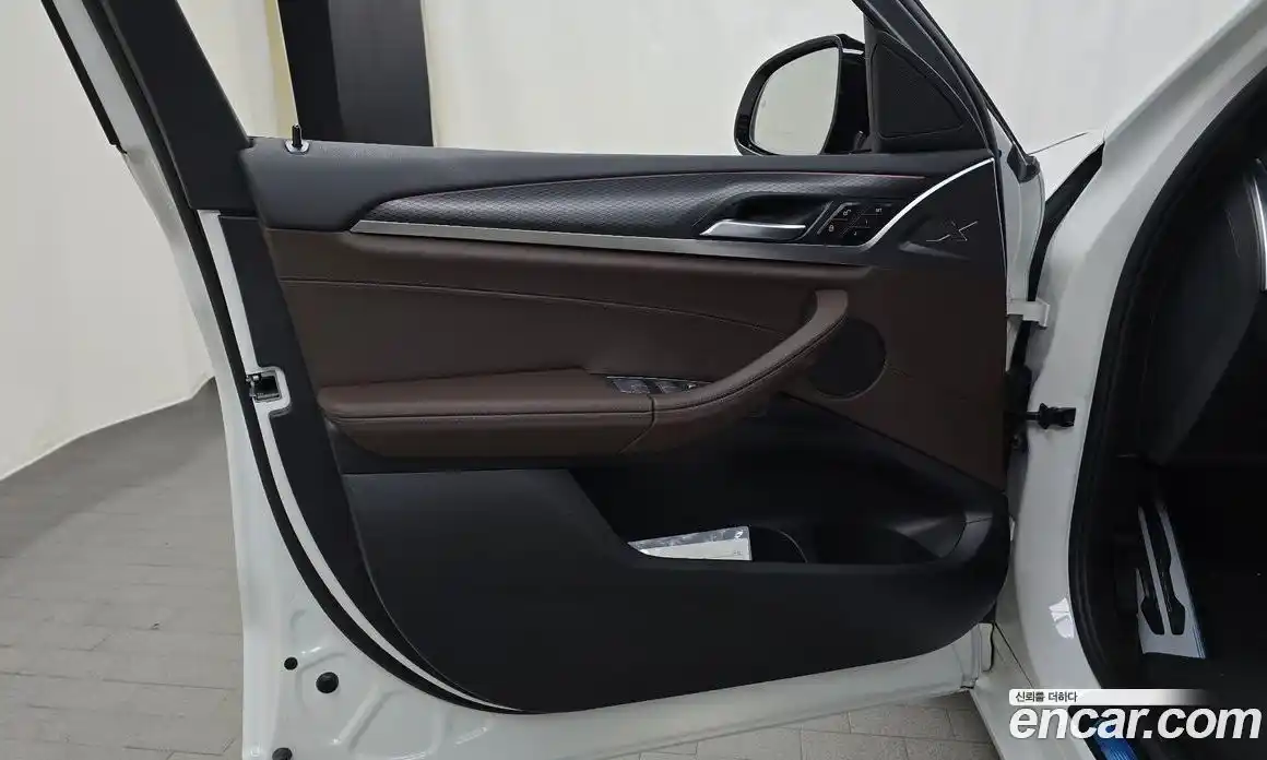 BMW X4 2022 2.0 автомат (гидро), фото 14