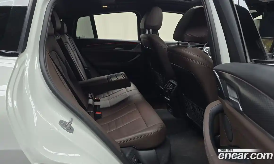 BMW X4 2022 2.0 автомат (гидро), фото 17