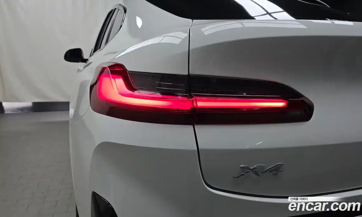 BMW X4 2022 2.0 автомат (гидро), фото 9