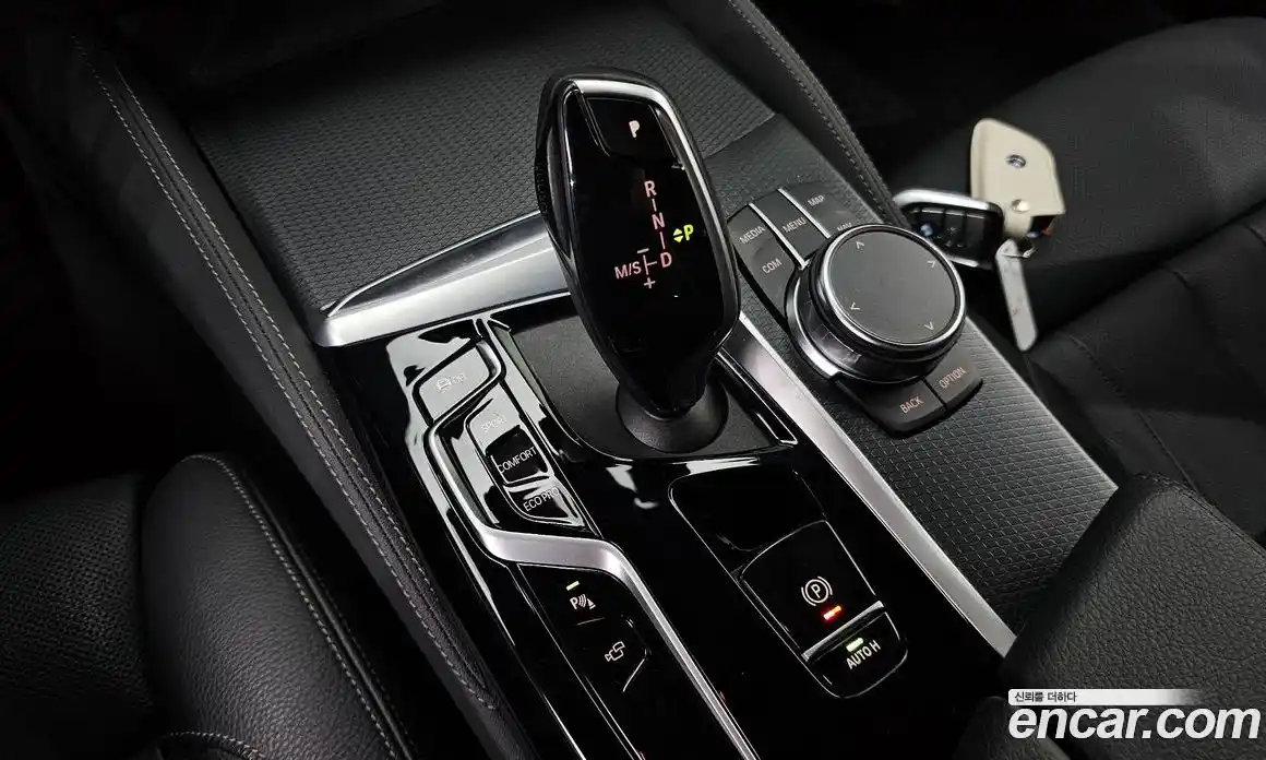 BMW 5 серия 2023 2.0 автомат (гидро), фото 12