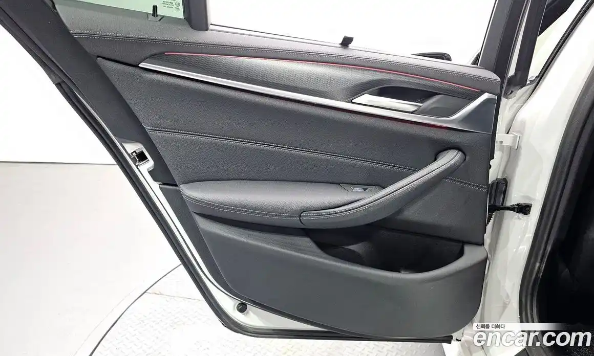 BMW 5 серия 2023 2.0 автомат (гидро), фото 15