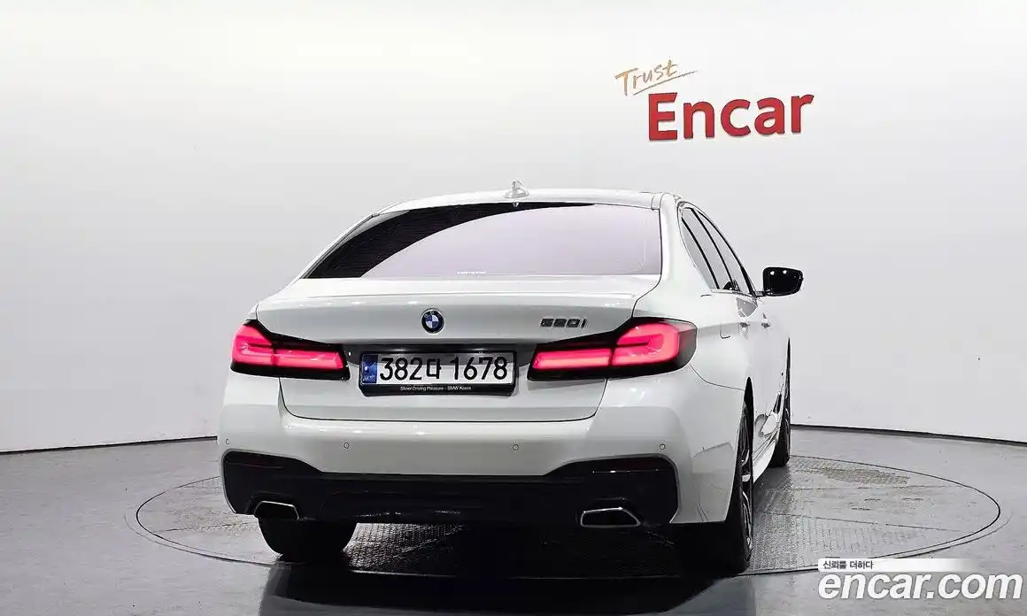 BMW 5 серия 2023 2.0 автомат (гидро), фото 4