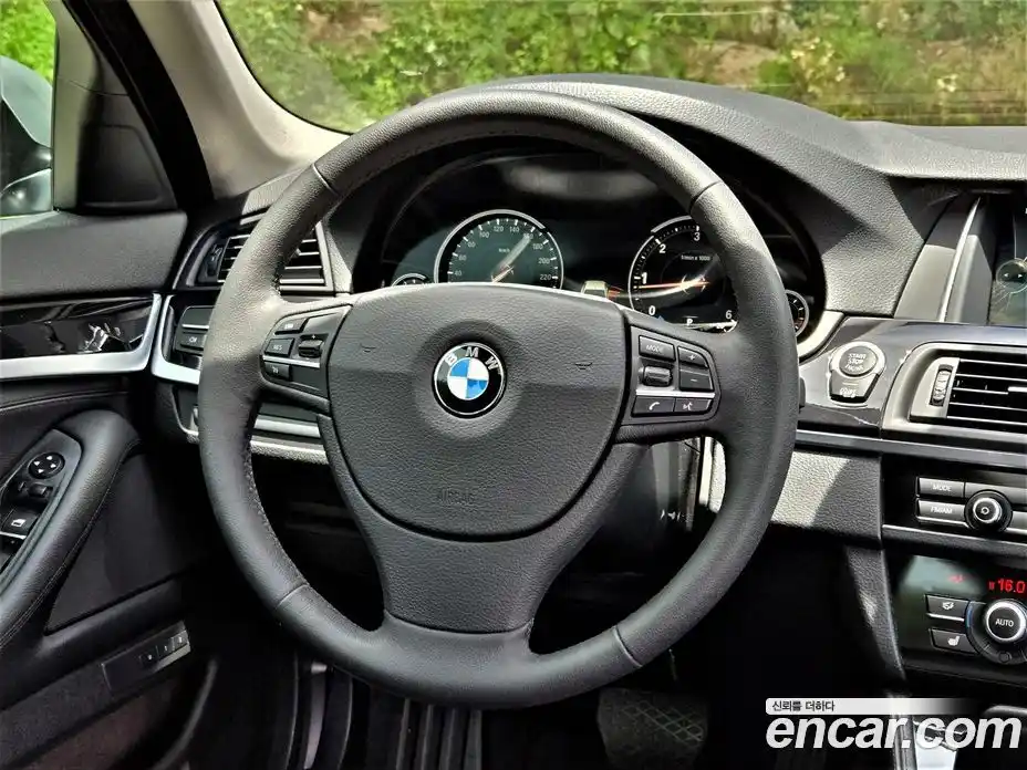 BMW 5 серия 2014 2.0 автомат (гидро), фото 11