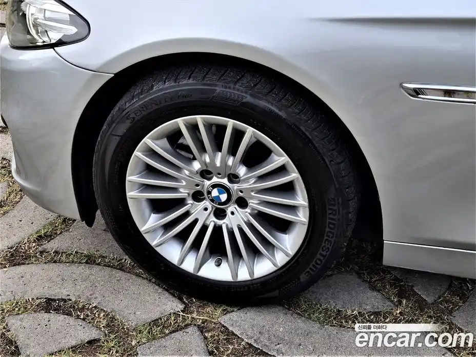 BMW 5 серия 2014 2.0 автомат (гидро), фото 5