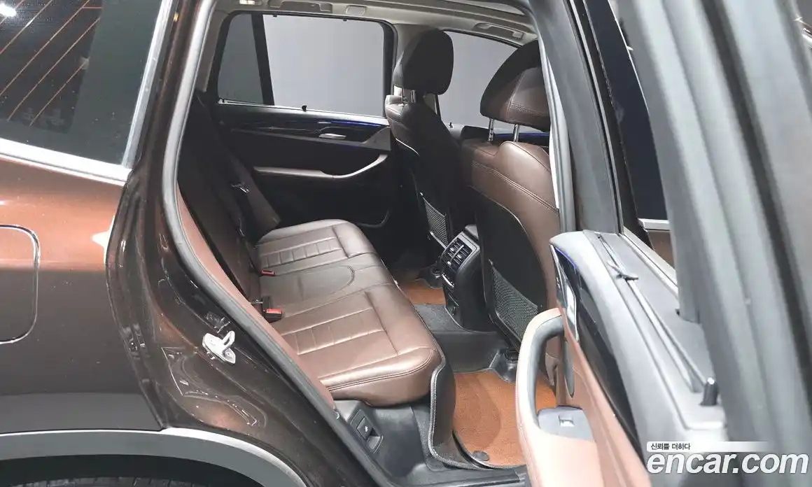 BMW X3 2018 2.0 автомат (гидро), фото 15