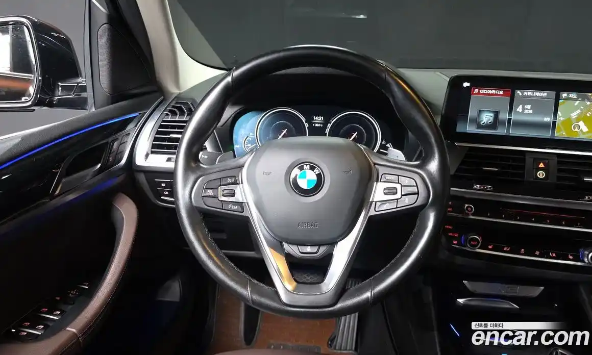 BMW X3 2018 2.0 автомат (гидро), фото 19