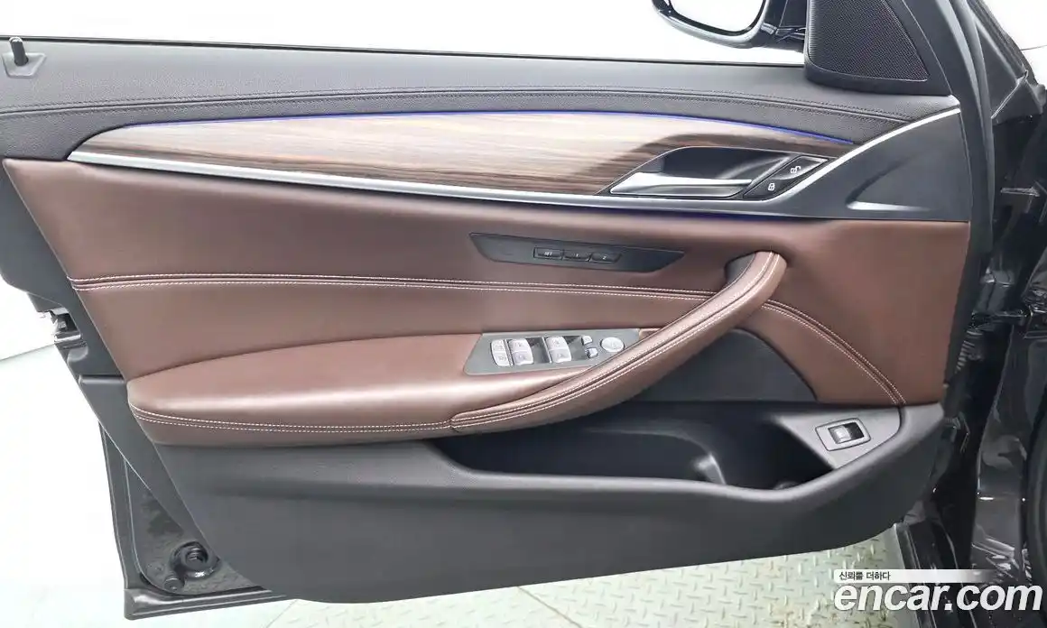 BMW 5 серия 2019 2.0 автомат (гидро), фото 14