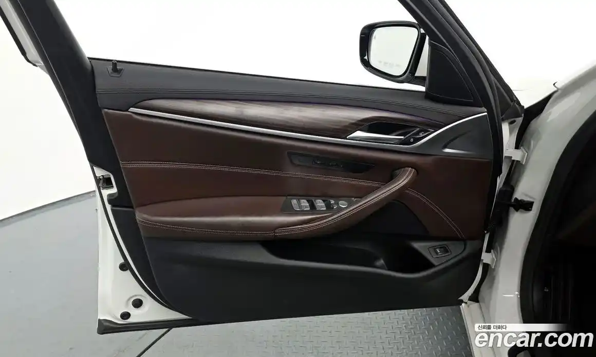 BMW 5 серия 2020 2.0 автомат (гидро), фото 14