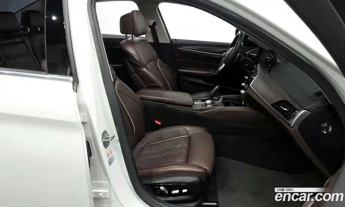 BMW 5 серия 2020 2.0 автомат (гидро), фото 16