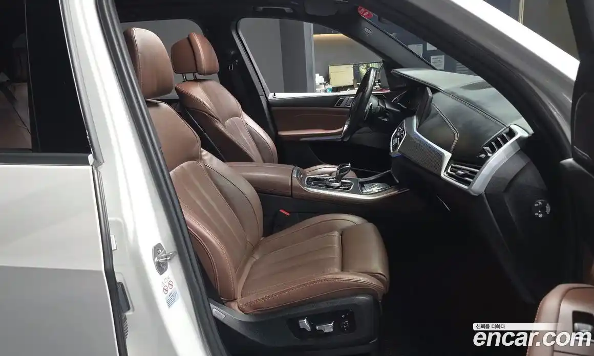 BMW X5 2021 3.0 автомат (гидро), фото 17