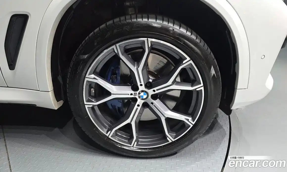 BMW X5 2021 3.0 автомат (гидро), фото 5