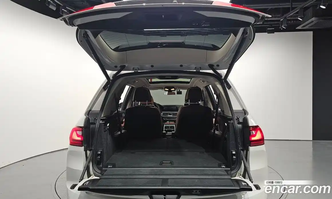 BMW X7 2021 3.0 автомат (гидро), фото 20