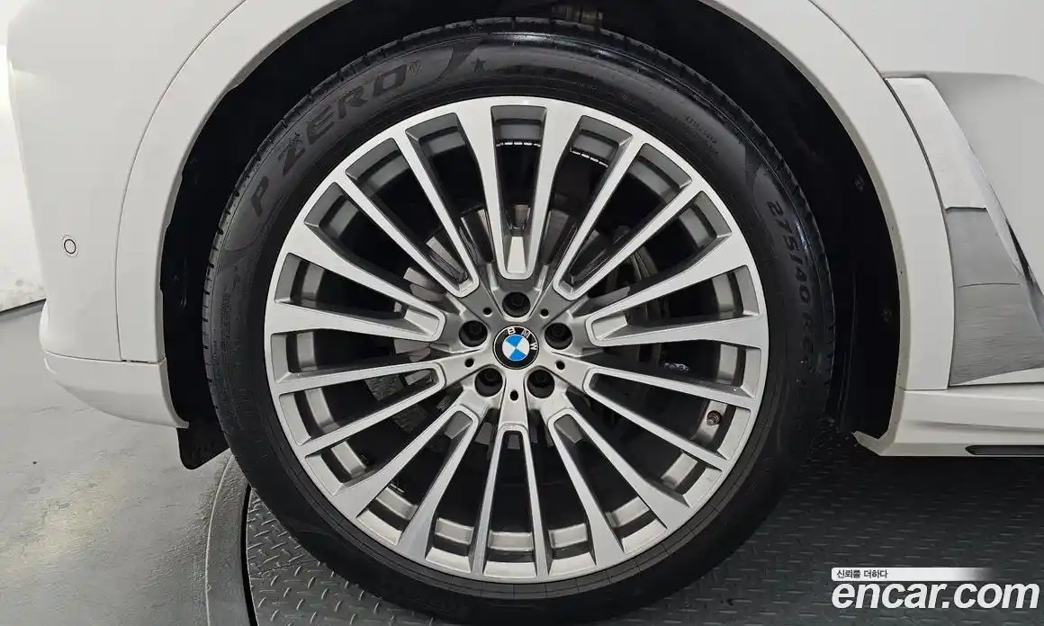 BMW X7 2021 3.0 автомат (гидро), фото 5