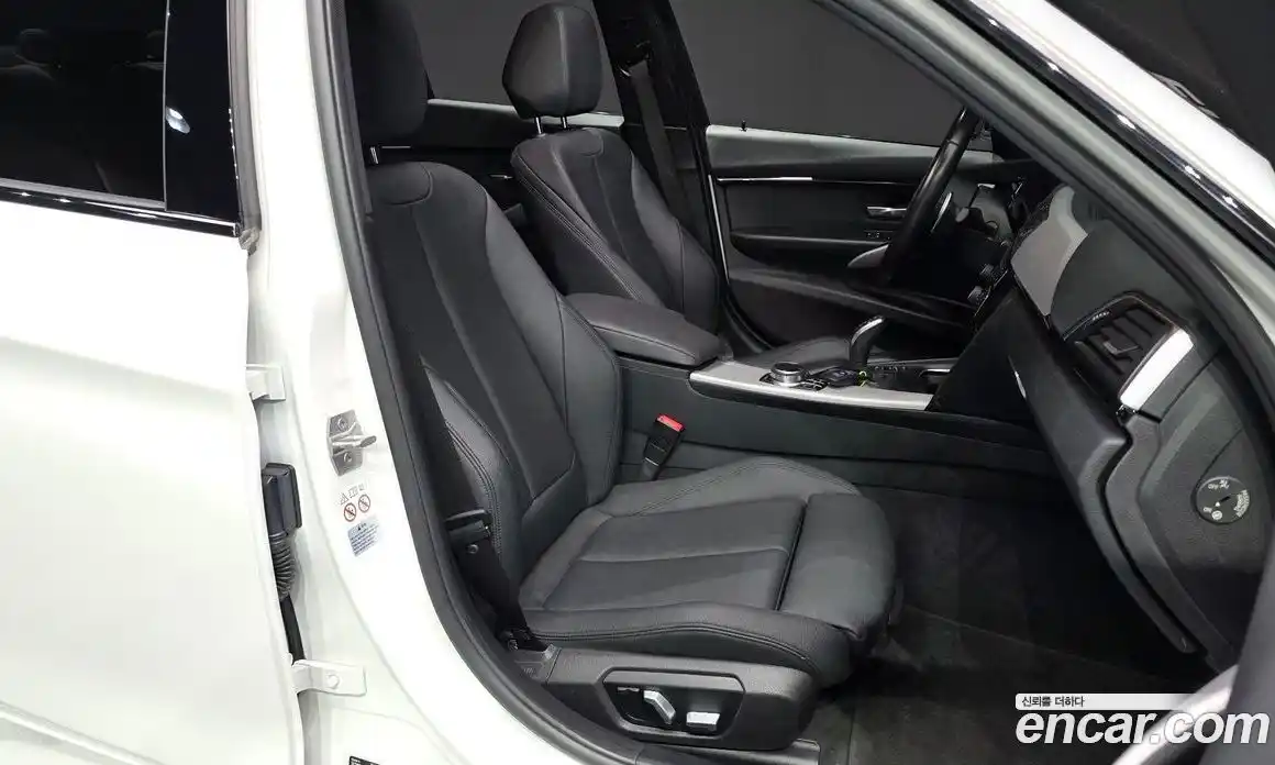 BMW 3 серия 2018 2.0 автомат (гидро), фото 11