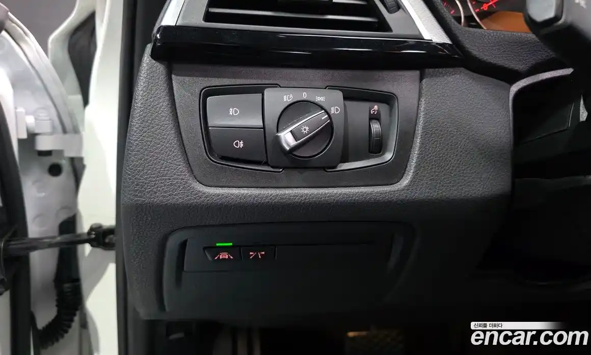BMW 3 серия 2018 2.0 автомат (гидро), фото 19