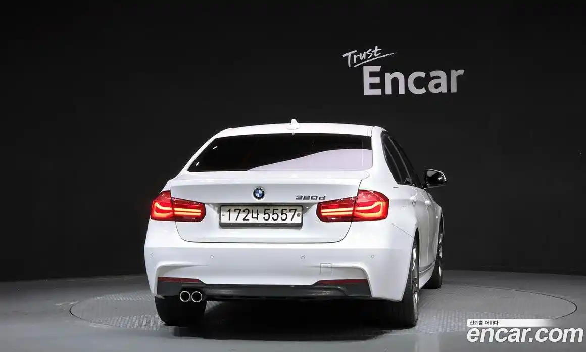 BMW 3 серия 2018 2.0 автомат (гидро), фото 4