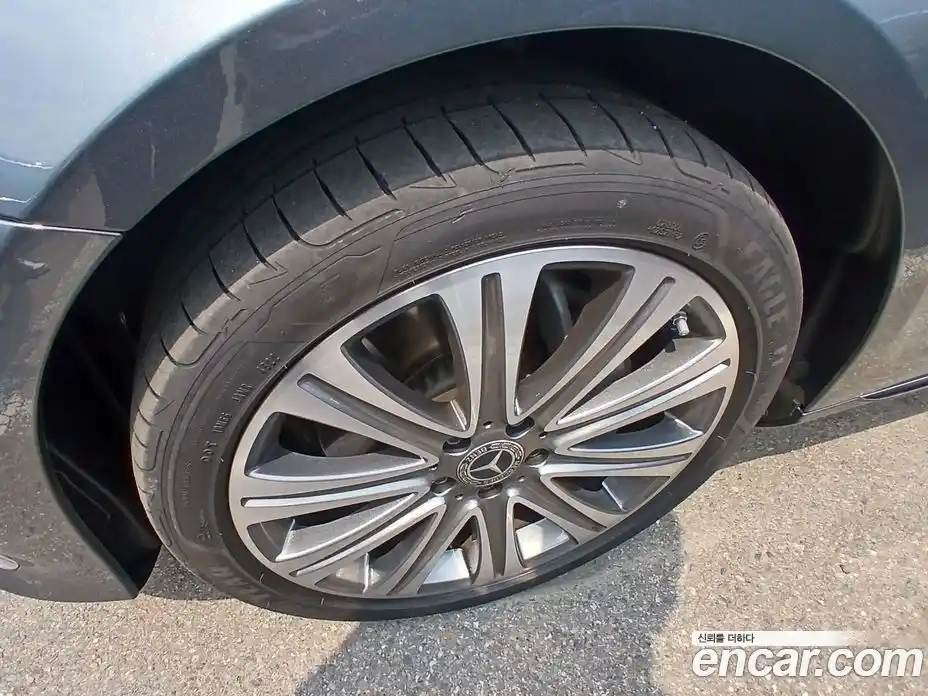 Mercedes-Benz E-Class 2023 2.0 автомат (гидро), фото 7