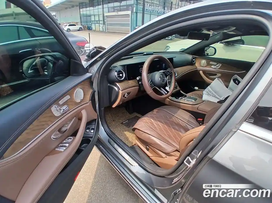 Mercedes-Benz E-Class 2023 2.0 автомат (гидро), фото 8
