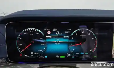 Mercedes-Benz E-Class 2023 3.0 автомат (гидро), миниатюра 11