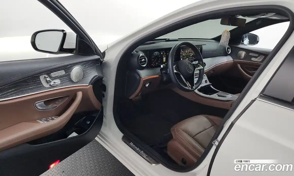 Mercedes-Benz E-Class 2022 2.0 автомат (гидро), фото 13