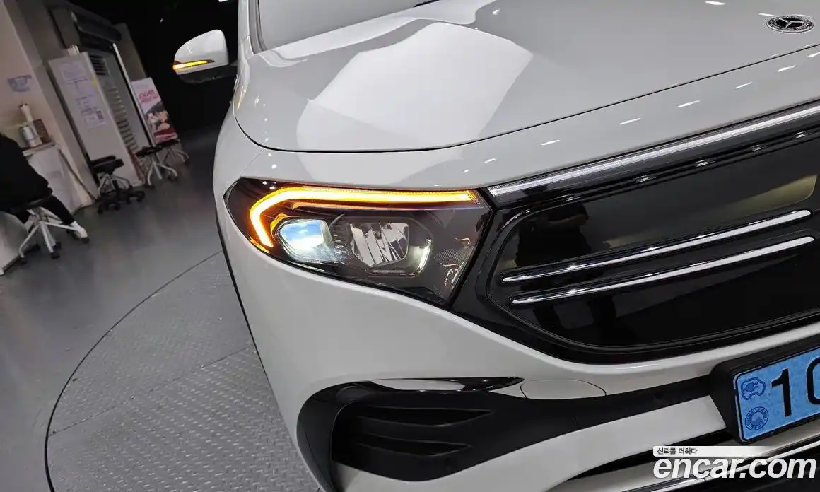 Mercedes-Benz EQA 2022 0.2 гидро, фото 8 Mercedes-Benz EQA 2022 0.2 гидро, фото 8