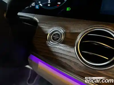 Mercedes-Benz E-Class 2022 2.0 автомат (гидро), миниатюра 11