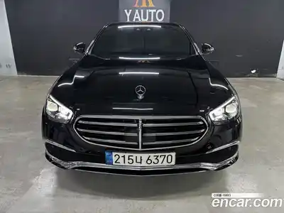Mercedes-Benz E-Class 2022 2.0 автомат (гидро), миниатюра 3