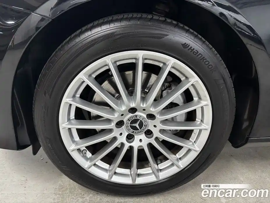 Mercedes-Benz E-Class 2022 2.0 автомат (гидро), фото 5