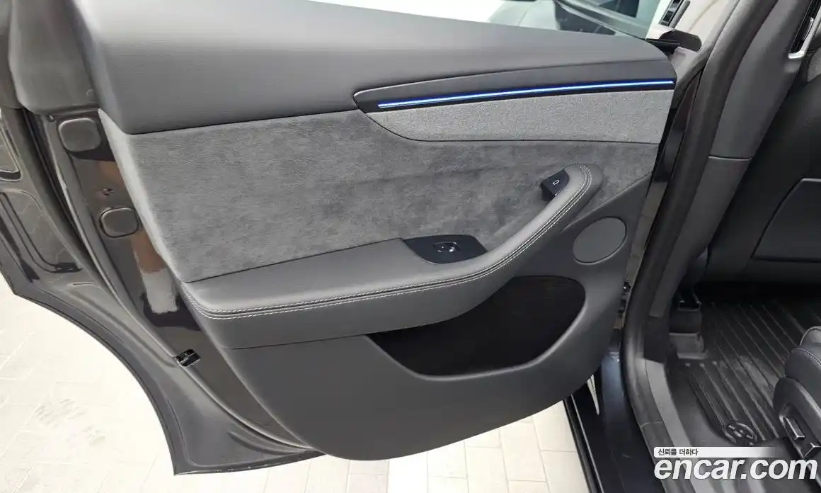 Tesla Model Y 2026 0.2 автомат (гидро), фото 15 Tesla Model Y 2026 0.2 автомат (гидро), фото 15