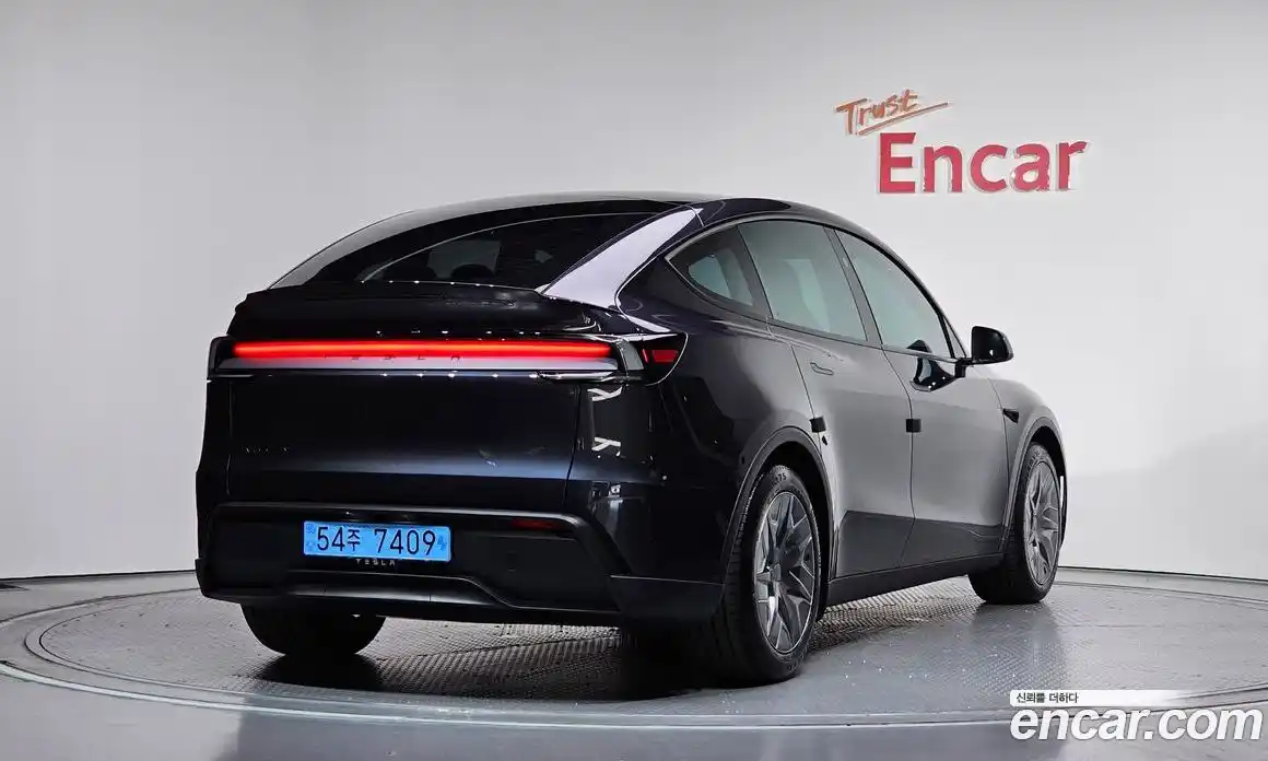 Tesla Model Y 2026 0.2 автомат (гидро), фото 2 Tesla Model Y 2026 0.2 автомат (гидро), фото 2
