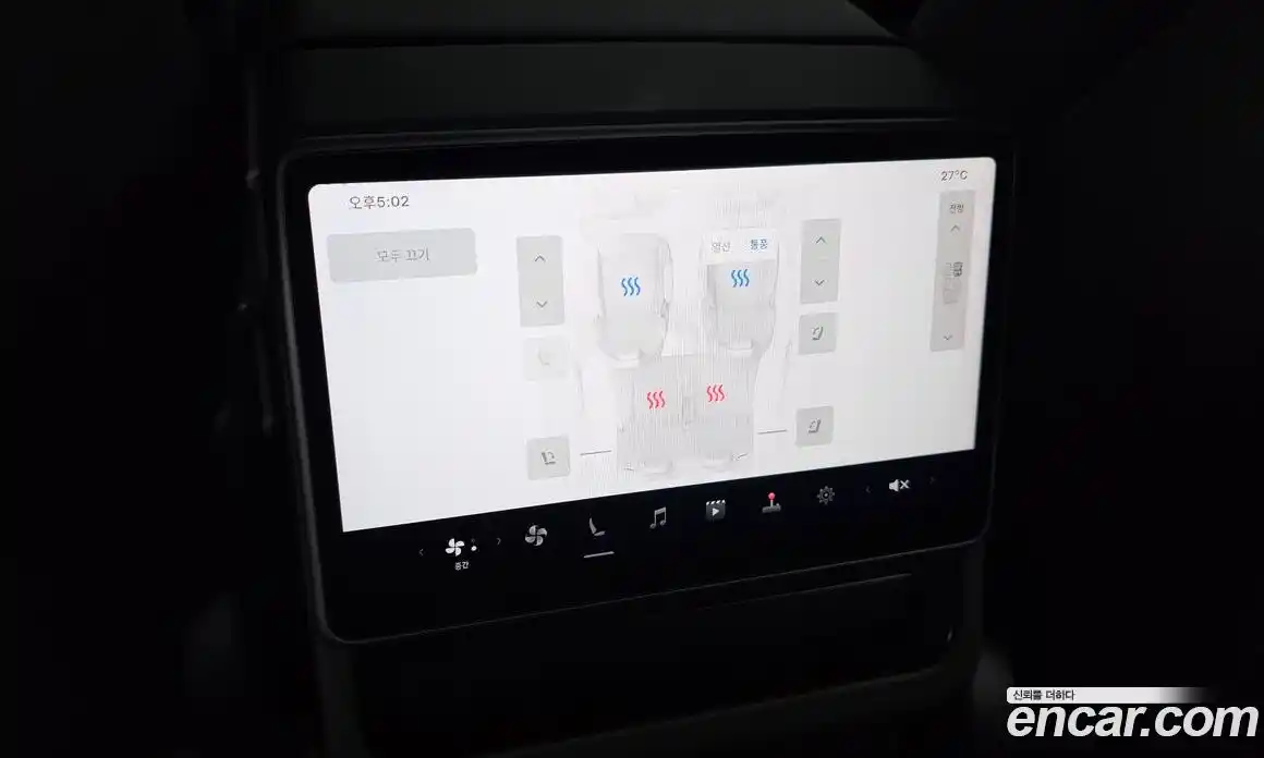 Tesla Model Y 2026 0.2 автомат (гидро), фото 24 Tesla Model Y 2026 0.2 автомат (гидро), фото 24