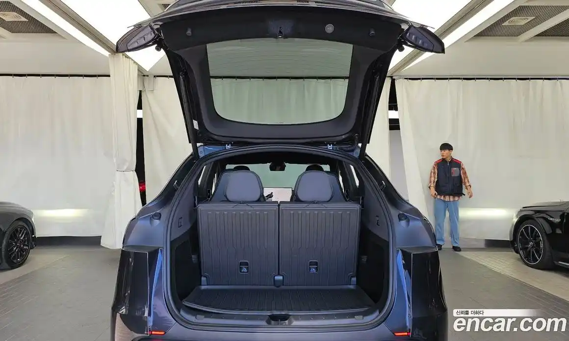 Tesla Model Y 2026 0.2 автомат (гидро), фото 26 Tesla Model Y 2026 0.2 автомат (гидро), фото 26