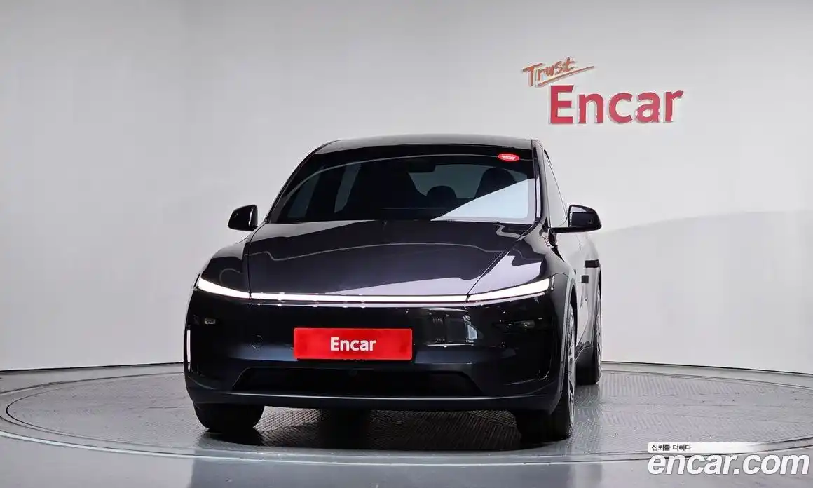Tesla Model Y 2026 0.2 автомат (гидро), фото 3 Tesla Model Y 2026 0.2 автомат (гидро), фото 3