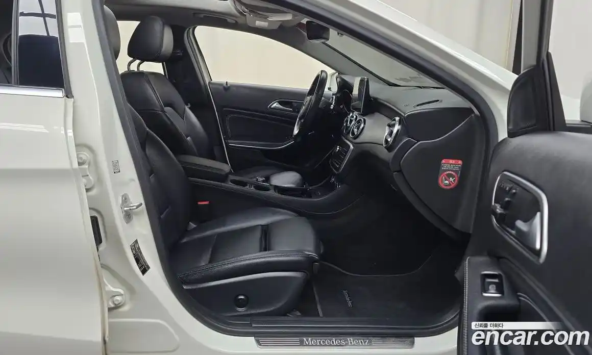 Mercedes-Benz GLA-Class 2016 2.1 гидро, фото 11 Mercedes-Benz GLA-Class 2016 2.1 гидро, фото 11