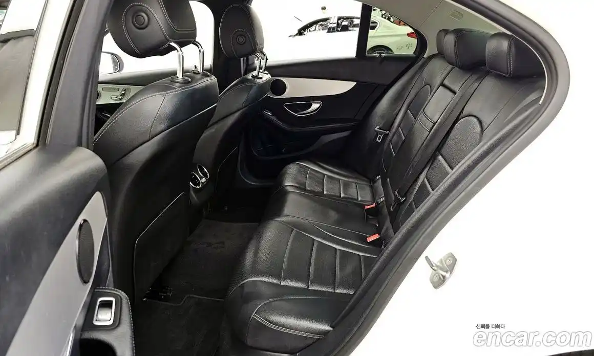 Mercedes-Benz C-Class 2018 2.0 гидро, фото 16 Mercedes-Benz C-Class 2018 2.0 гидро, фото 16