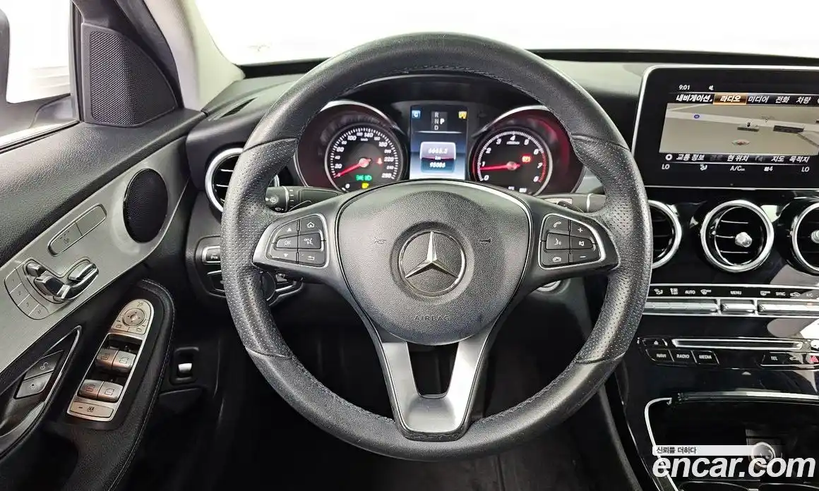 Mercedes-Benz C-Class 2018 2.0 гидро, фото 19 Mercedes-Benz C-Class 2018 2.0 гидро, фото 19